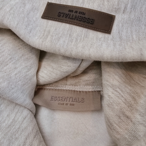 Essentials Fear of God Hoodies - Light Oatmeal Hoodie - Picture 4 of 7